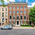 Stylish Studio In Historic Boston #207