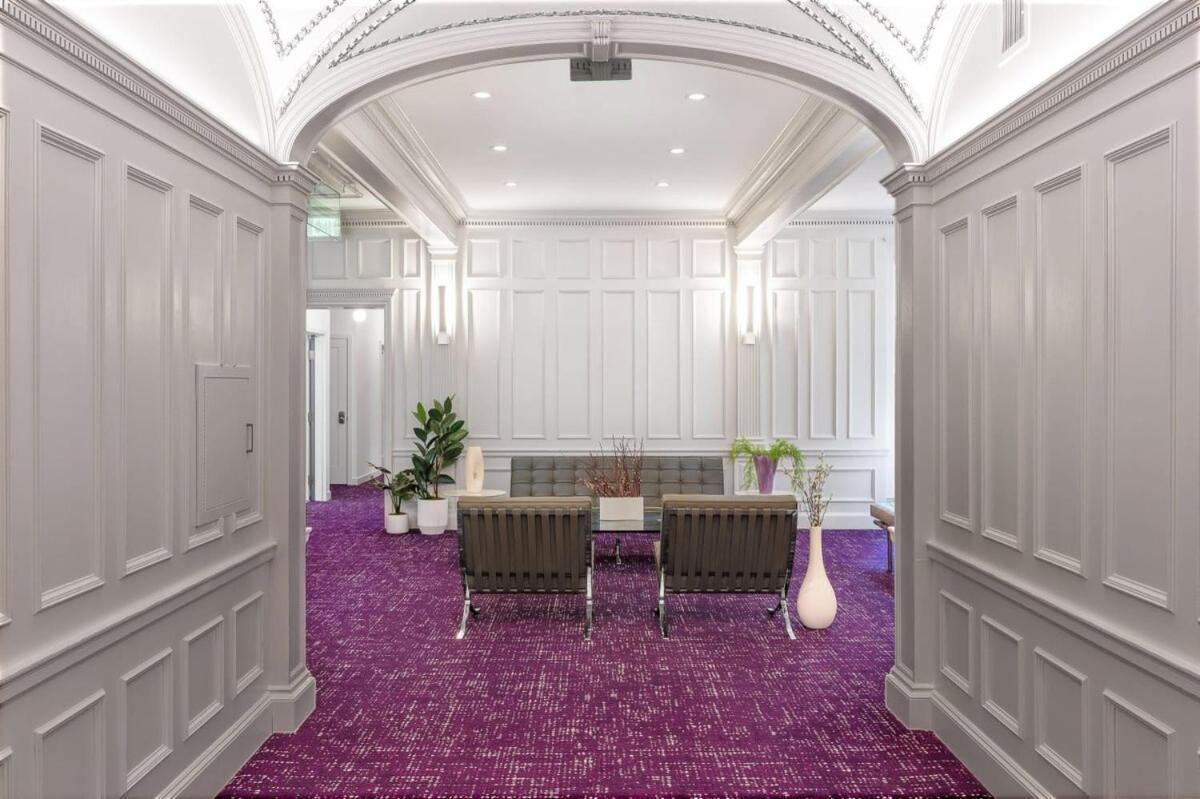 Stylish In Historic #207 * Boston